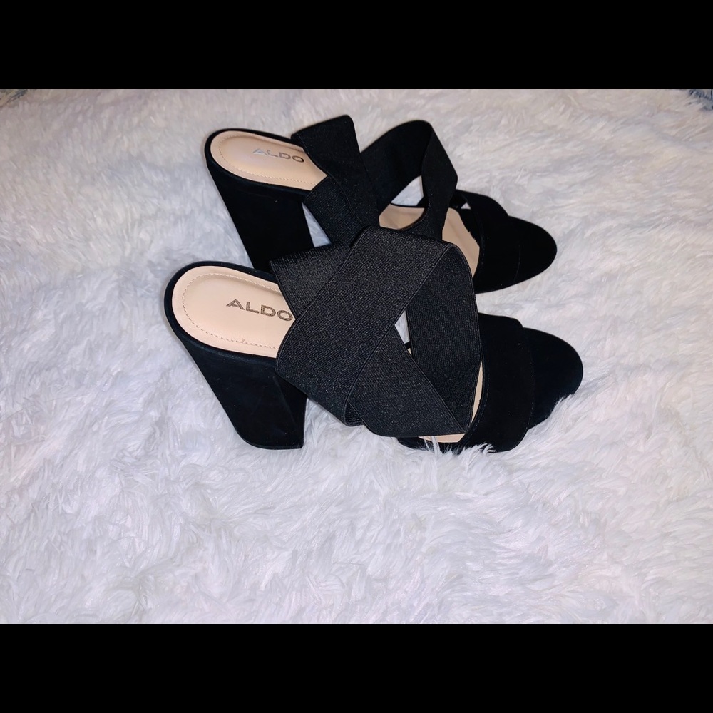 BRAND NEW Black ALDO Criss Cross Wedge Sandal